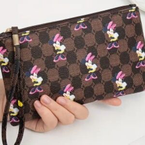 Disney Minnie Mouse Wristlet NWOT